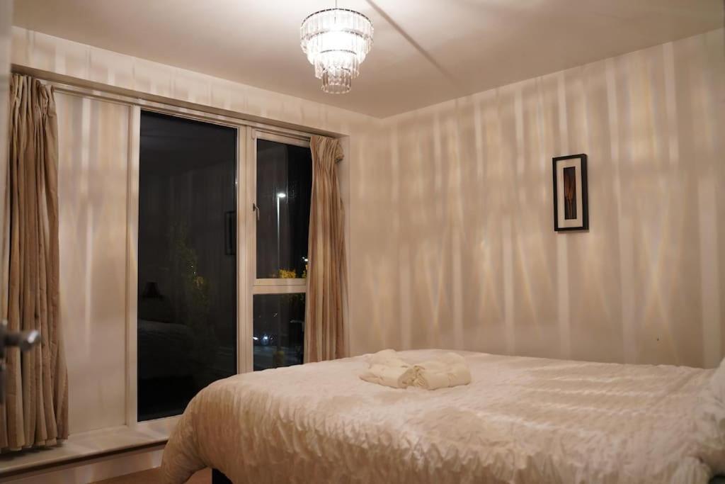 Skyview Retreat Spacious Comfort Lucan Exterior foto